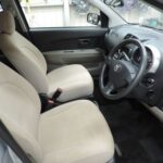 愛知県豊田市：トヨタ・パッソ、通勤中のコーヒー惨事